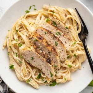 Classic Chicken Alfredo